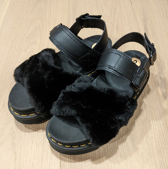 Kids Dr. Martens NWOT - Picture 10 of 10